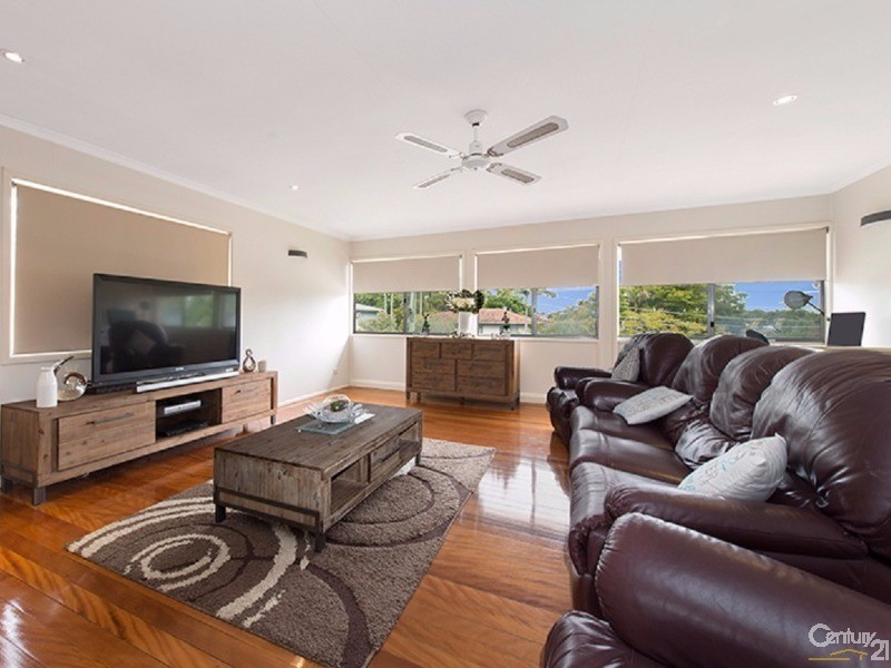 28 Orsan Street, Wynnum West QLD 4178