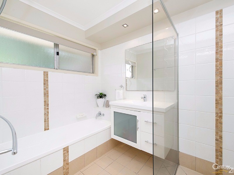 28 Orsan Street, Wynnum West QLD 4178