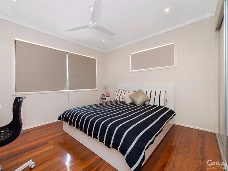 28 Orsan Street, Wynnum West QLD 4178