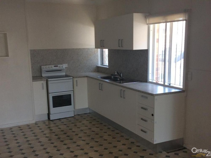 82 Manly Road, Manly West QLD 4179