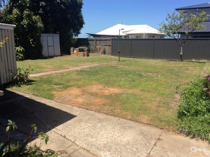 82 Manly Road, Manly West QLD 4179