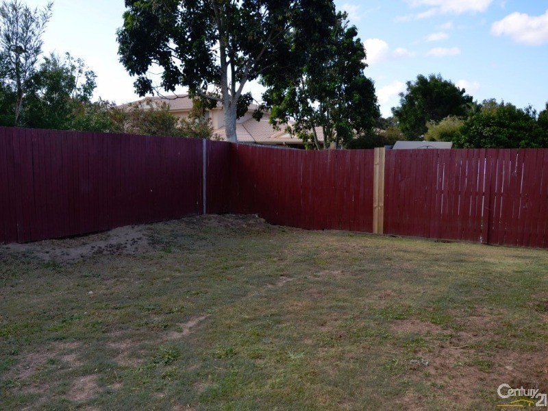 4 Magdalene Street, Wynnum West QLD 4178