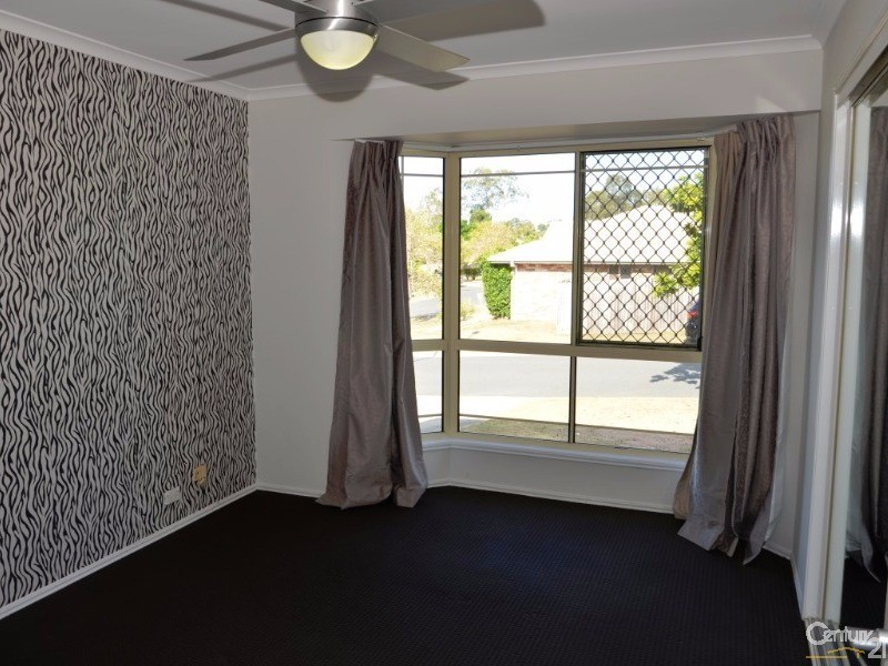 4 Magdalene Street, Wynnum West QLD 4178