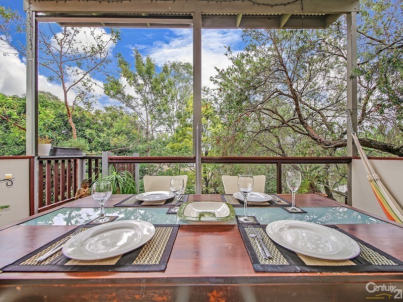 33 Irene Street, Wynnum QLD 4178