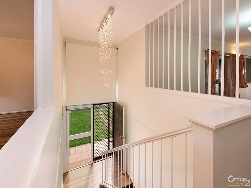 22 Glenlyn Street, Wynnum West QLD 4178