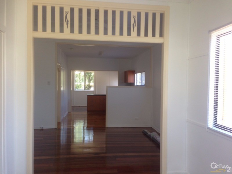 25 Daniel Street, Lota QLD 4179