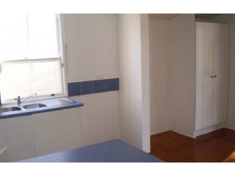 182 Melville Terrace, Manly QLD 4179