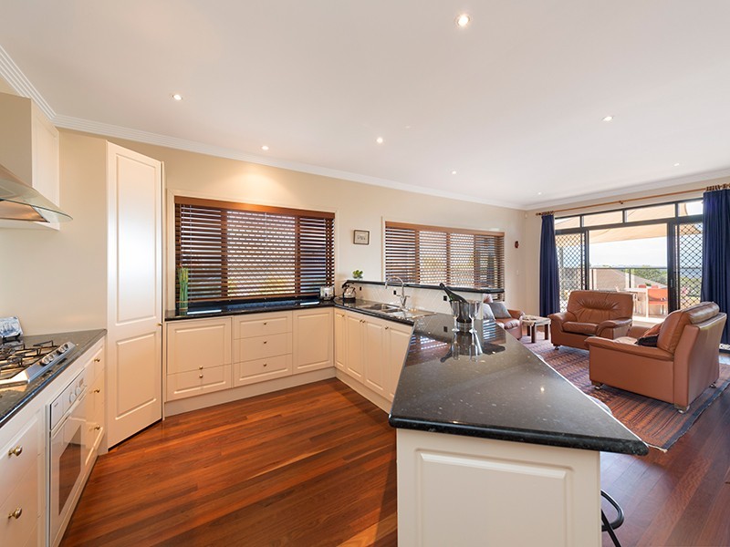 23 Saunders Place, Wynnum QLD 4178