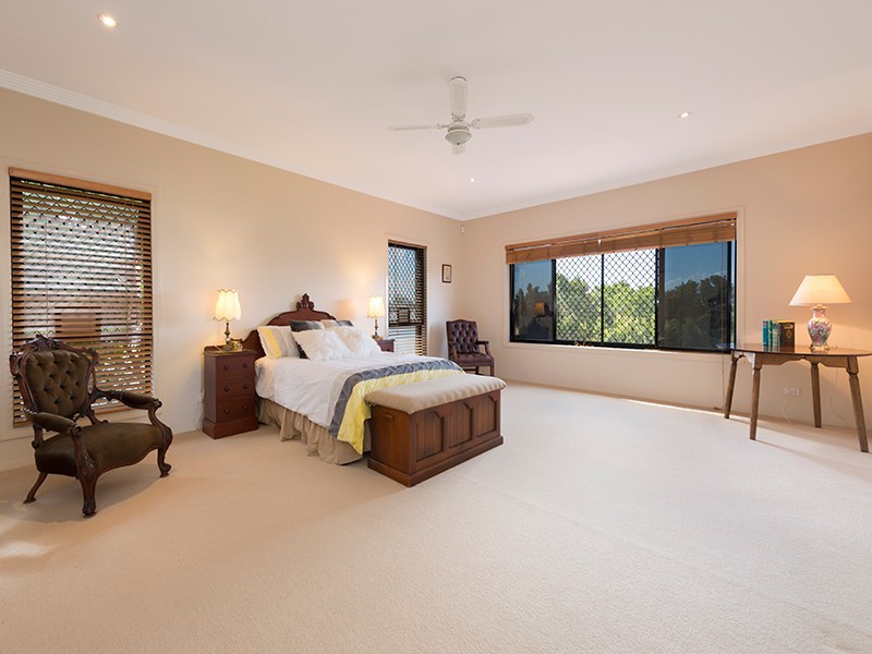 23 Saunders Place, Wynnum QLD 4178