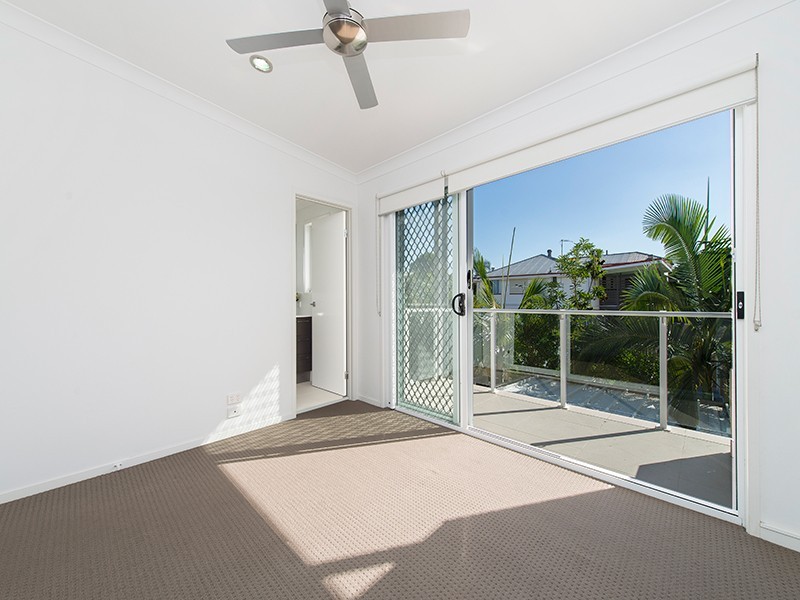 2 of 15 Fox Street, Wynnum QLD 4178