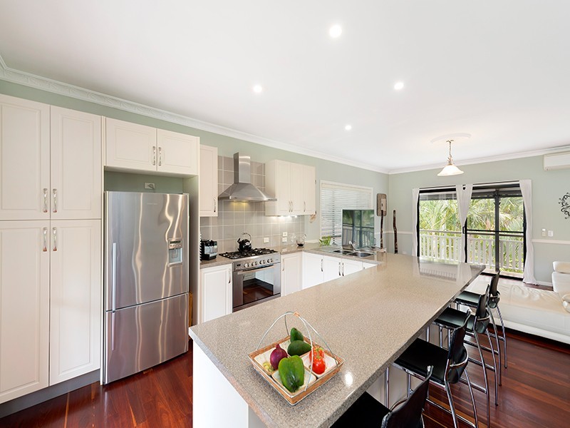 47 Grainger Street, Wynnum West QLD 4178