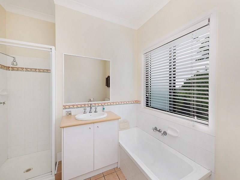 47 Grainger Street, Wynnum West QLD 4178