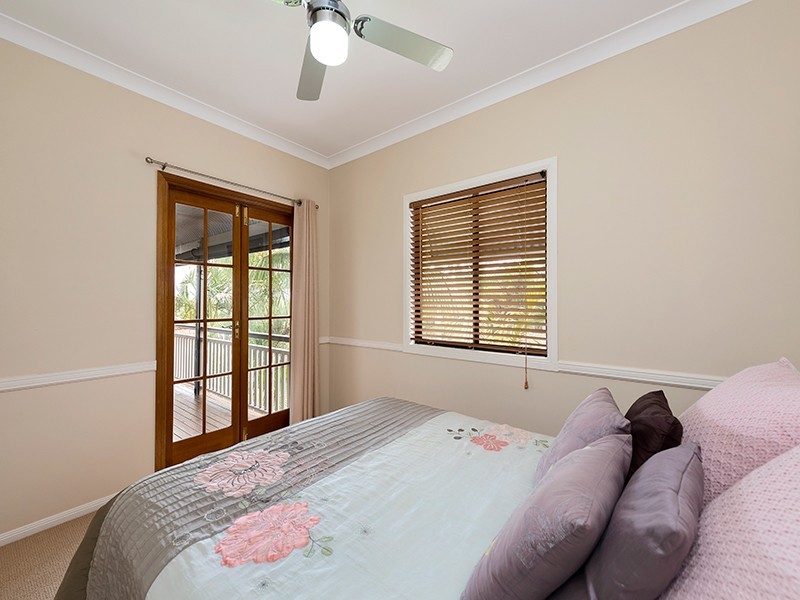 47 Grainger Street, Wynnum West QLD 4178