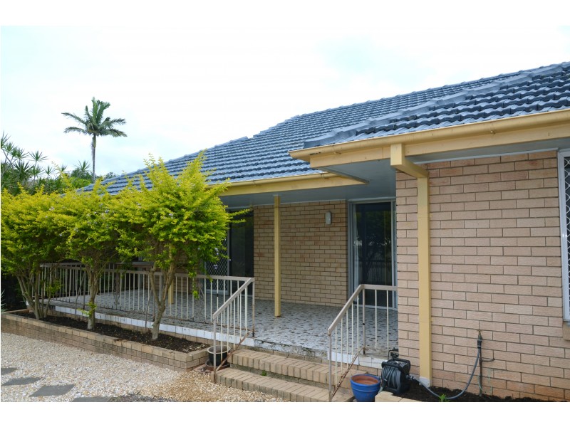 8 Joffre Street, Wynnum QLD 4178