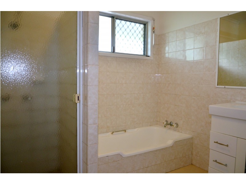 8 Joffre Street, Wynnum QLD 4178