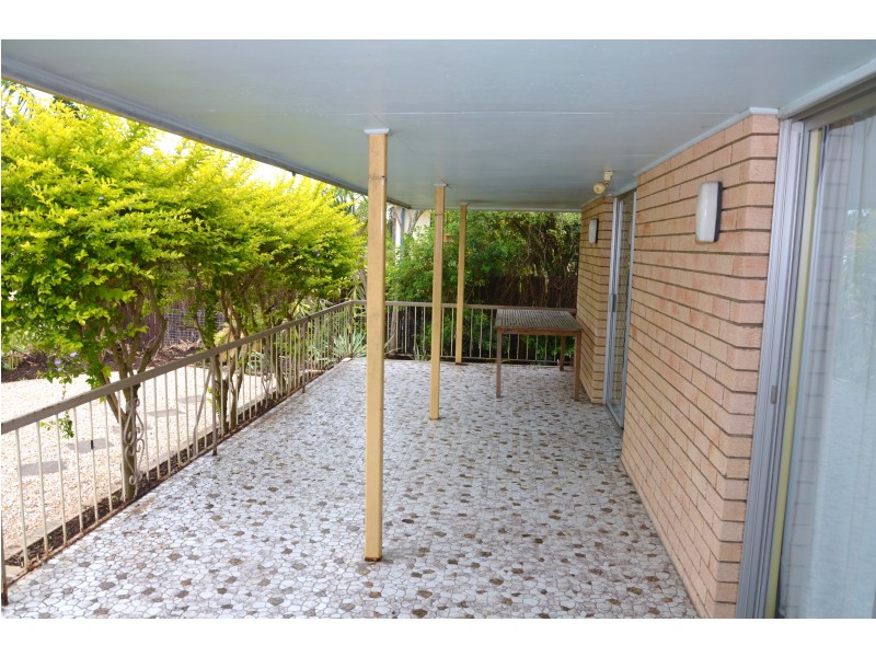 8 Joffre Street, Wynnum QLD 4178