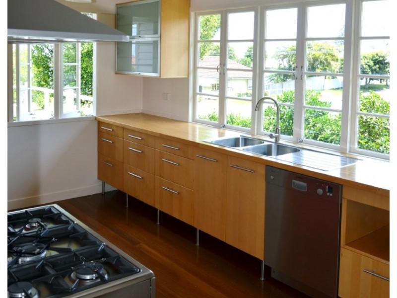 12 Stannard Road, Manly West QLD 4179