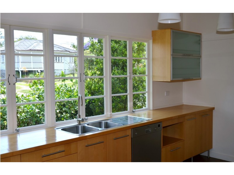 12 Stannard Road, Manly West QLD 4179