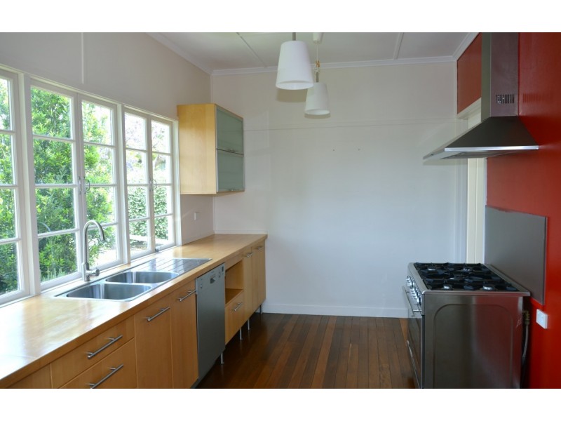 12 Stannard Road, Manly West QLD 4179