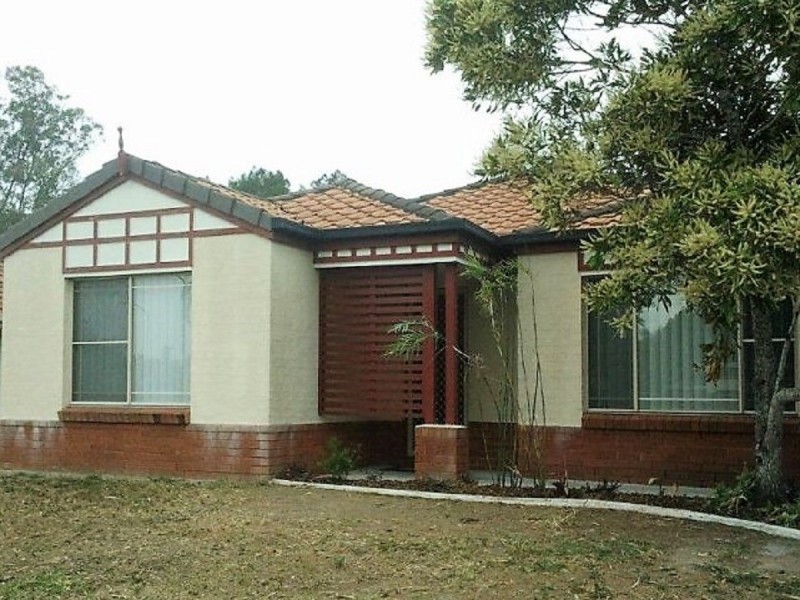 12 School Road, Wynnum West QLD 4178