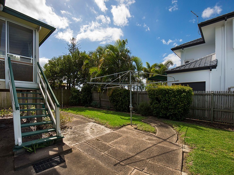 27 Petersen Street, Wynnum QLD 4178