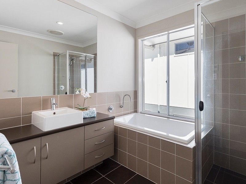 65 Empire Avenue, Manly West QLD 4179