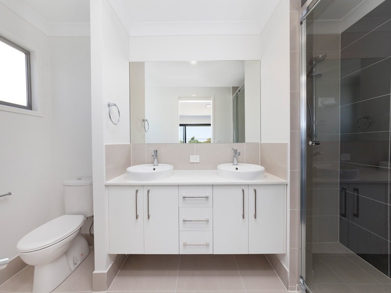 69A Kamarin Street, Manly West QLD 4179