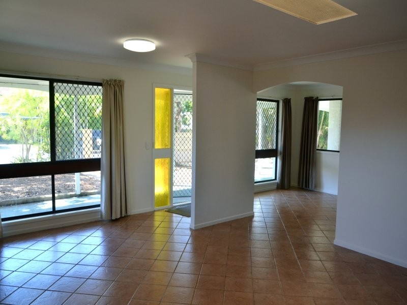 23 Gateway Street, Wynnum QLD 4178