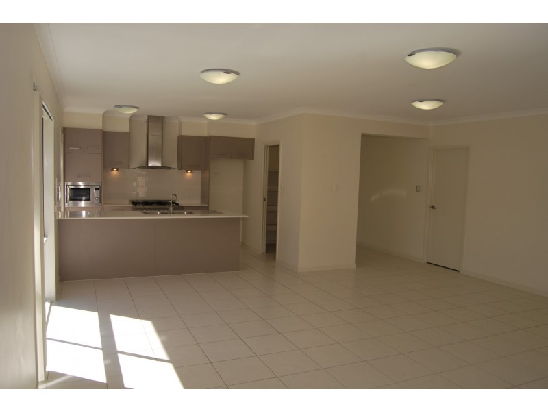 60 Haig Street, Wynnum QLD 4178