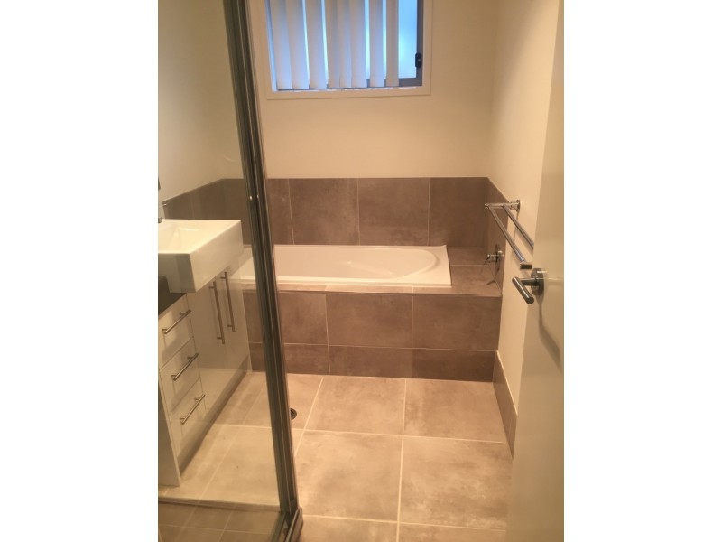 142 Cameron Parade, Wynnum QLD 4178