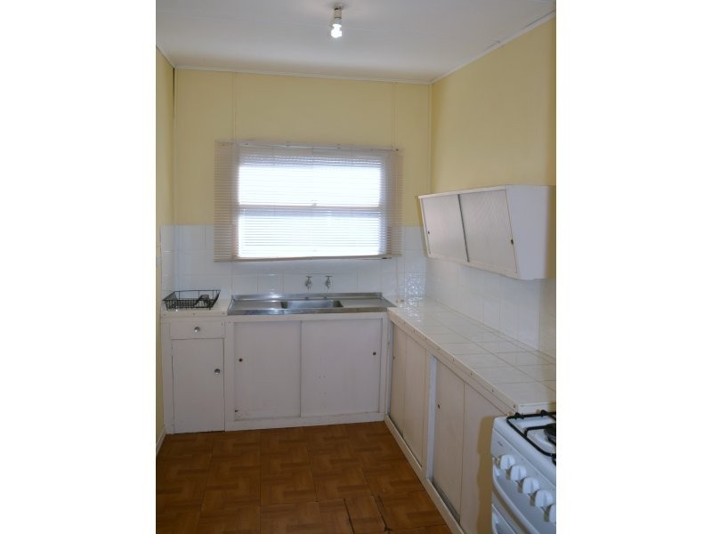 2/44 Grattan Terrace, Wynnum QLD 4178