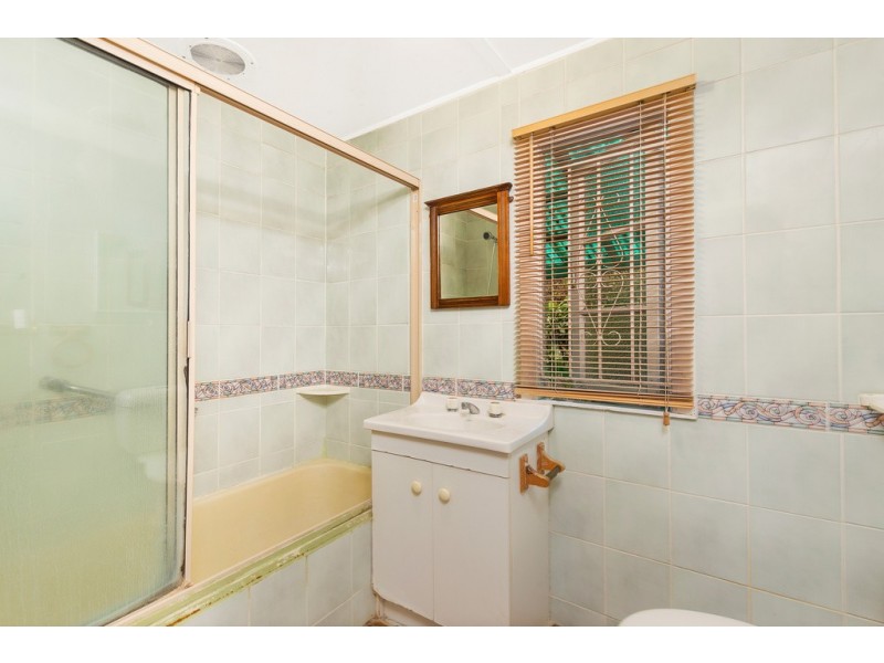 32 Jellicoe Street, Manly West QLD 4179