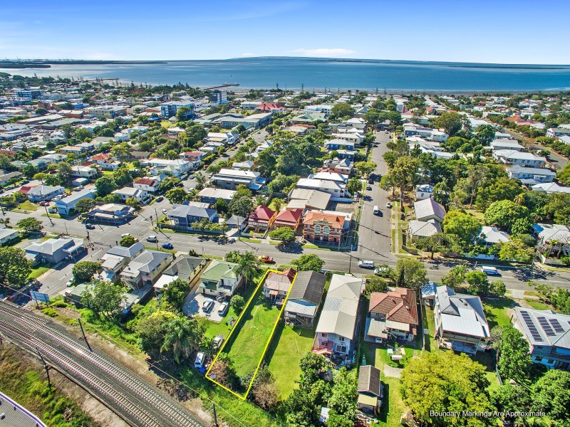 36 Tingal Road, Wynnum QLD 4178