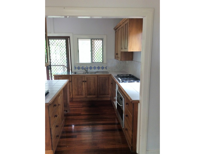 30  Herbert Street, Lota QLD 4179