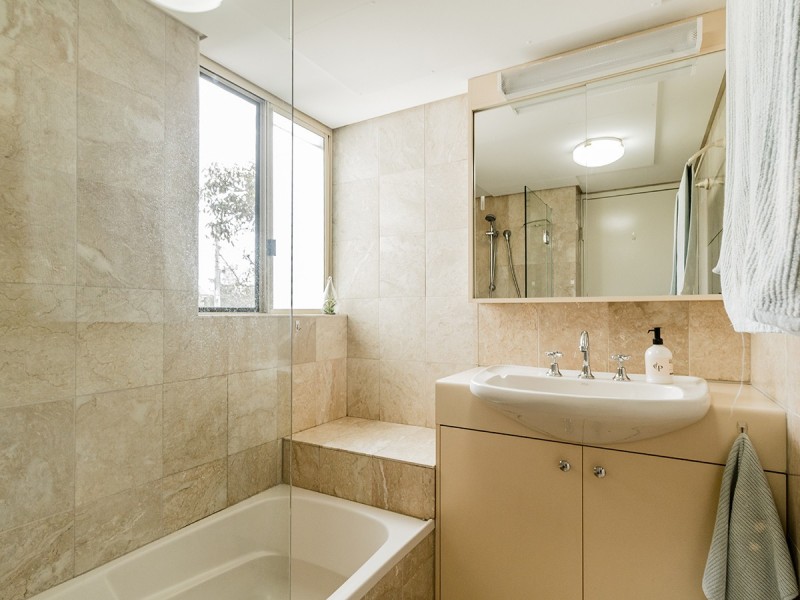 3/61 Waterloo Esplanade, Wynnum QLD 4178