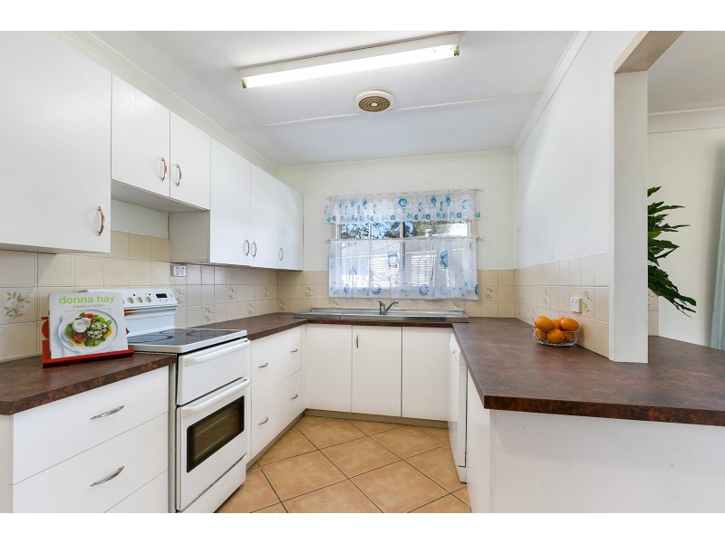 49 Claymeade Street, Wynnum QLD 4178