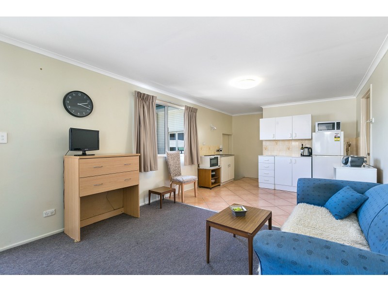 49 Claymeade Street, Wynnum QLD 4178