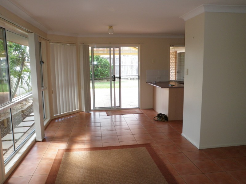 35 Manettia Street, Wynnum West QLD 4178