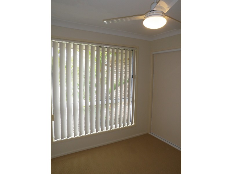 35 Manettia Street, Wynnum West QLD 4178