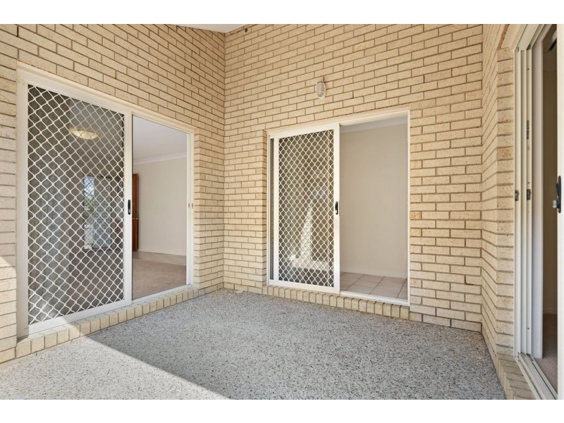 19 Davidson Street, Wynnum QLD 4178