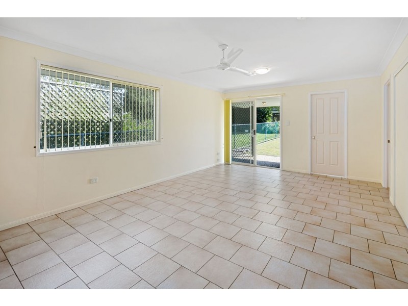 19 Davidson Street, Wynnum QLD 4178
