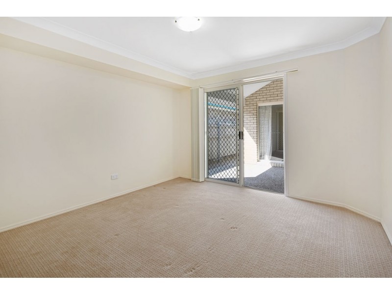 19 Davidson Street, Wynnum QLD 4178