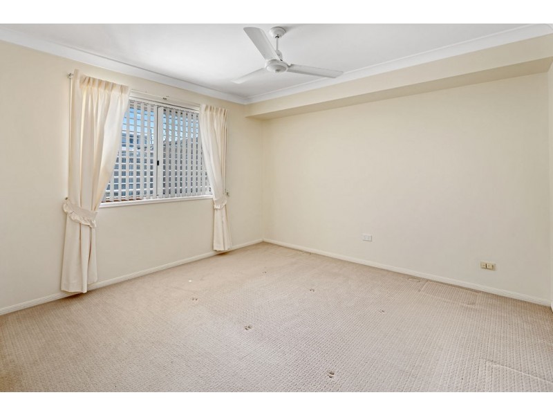 19 Davidson Street, Wynnum QLD 4178