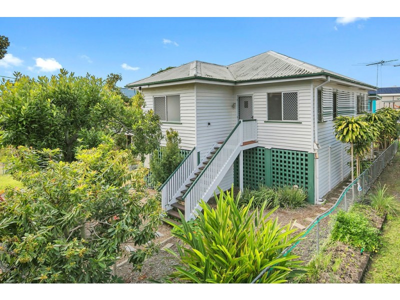 32 Walnut Street, Wynnum QLD 4178