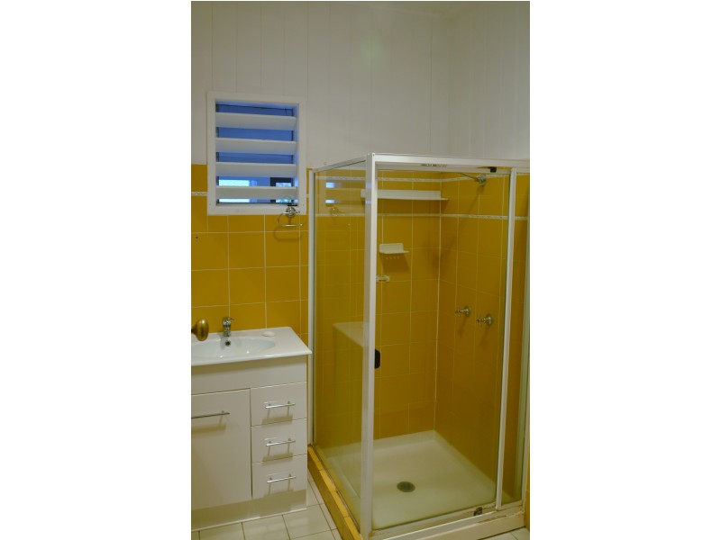 60 Besham Parade, Wynnum QLD 4178