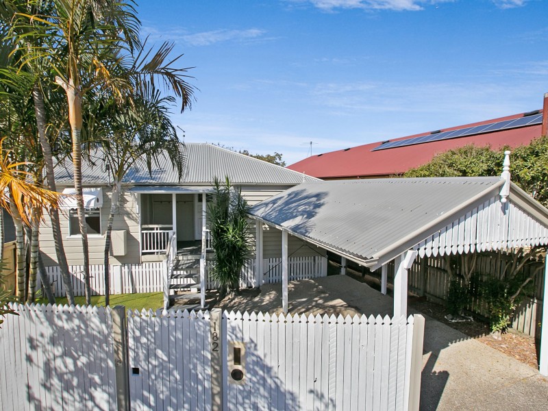 182 Melville Terrace, Manly QLD 4179