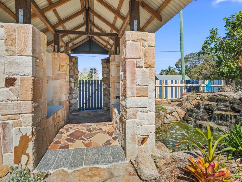 2302 Wynnum Road, Wynnum QLD 4178