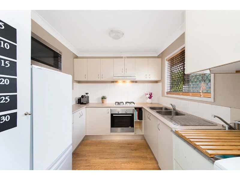 35 Irene Street, Wynnum QLD 4178