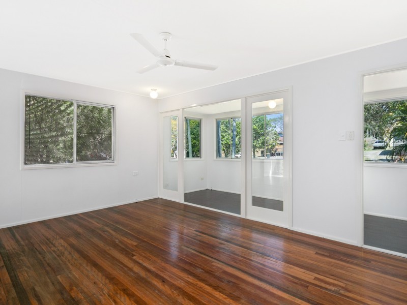 52 Bernays Road, Wynnum West QLD 4178