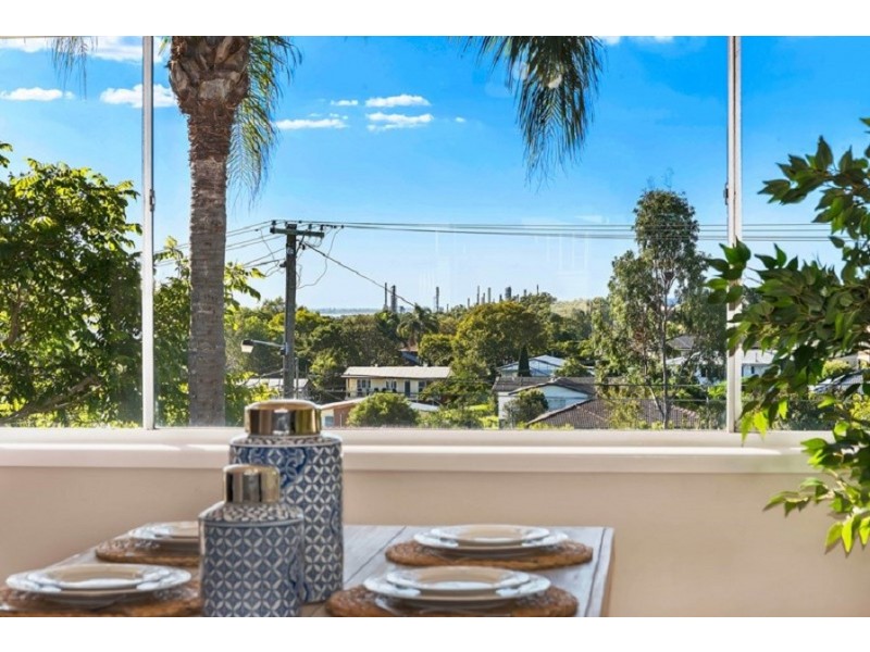 65 Sibley Road, Wynnum West QLD 4178